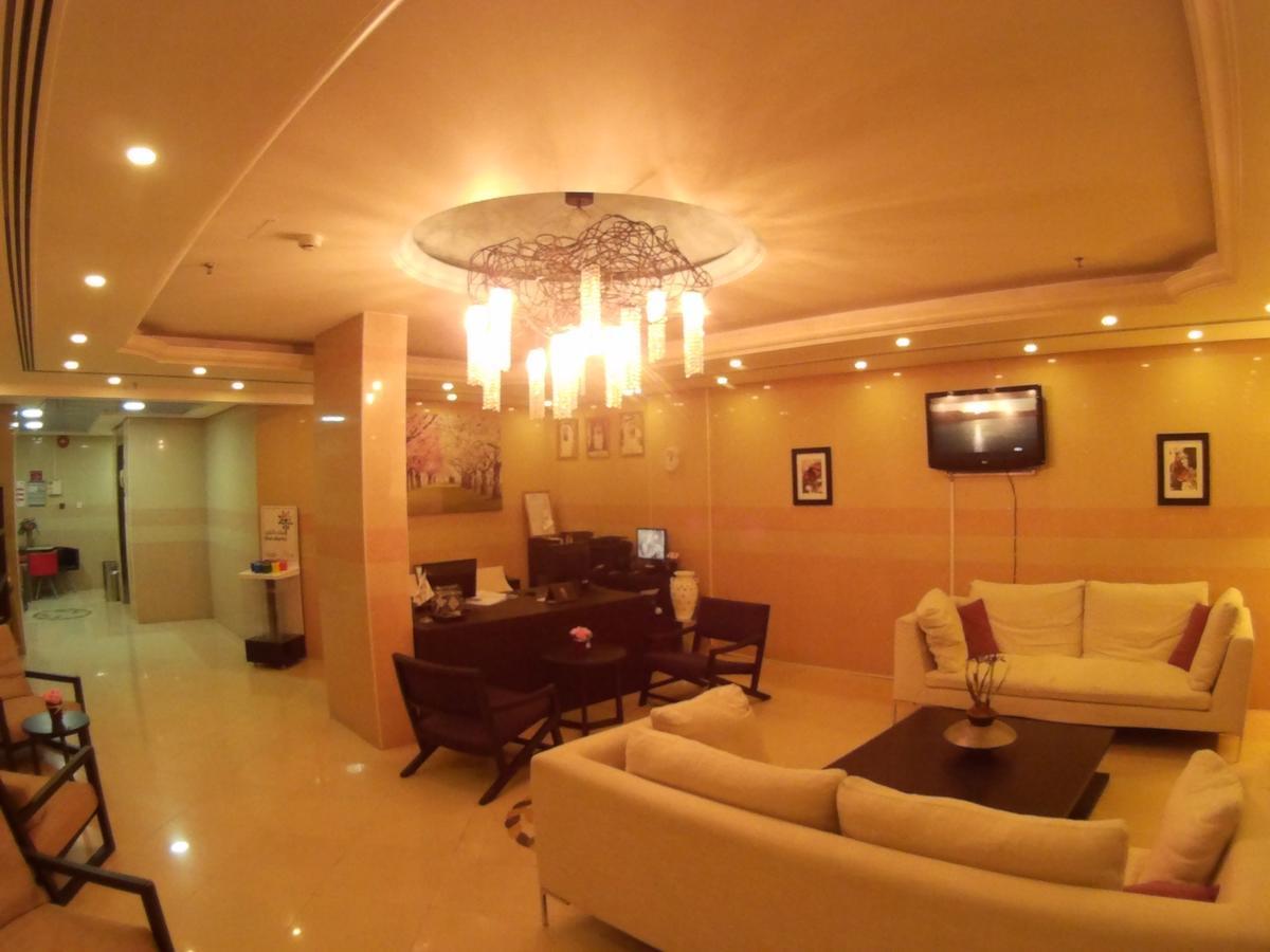 שארג'ה Wardah Hotel Apartments מראה חיצוני תמונה