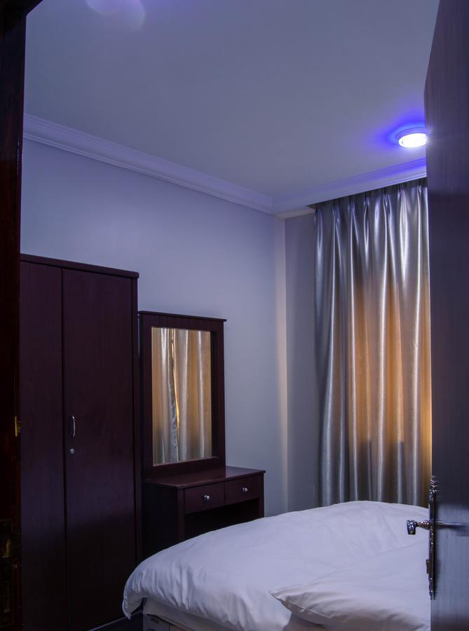 שארג'ה Wardah Hotel Apartments מראה חיצוני תמונה